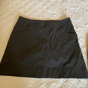 Lucy Brand - Skort - Golf - Tennis - Pickleball - Size Large - Grey